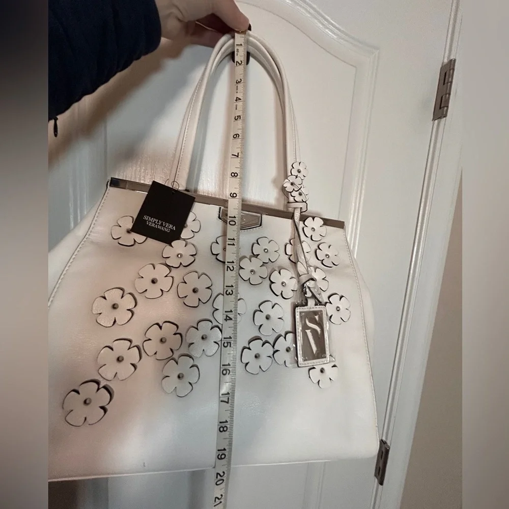Vera Wang White Floral Baymar Tote